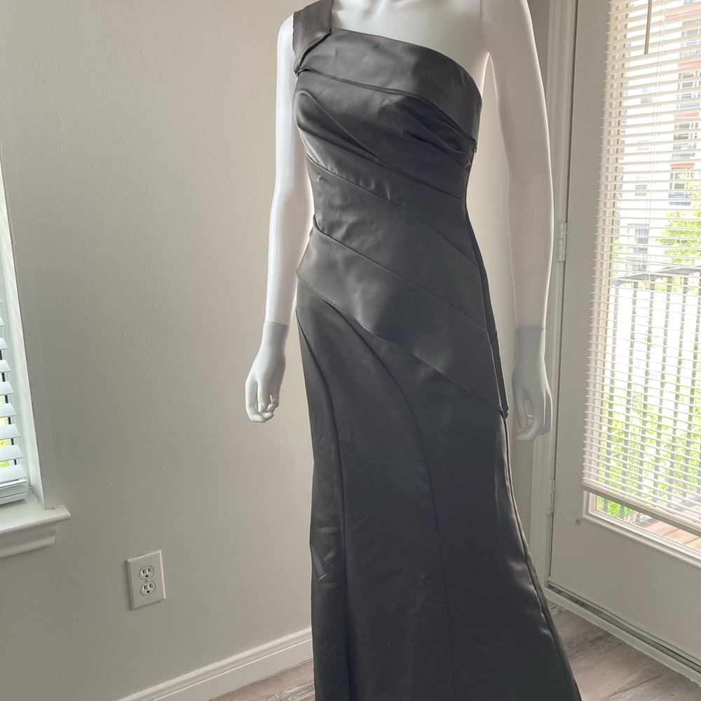 White by Vera Wang Formal Dress Sz 0
